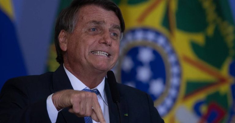 JAIR-BOLSONARO-BRAVO