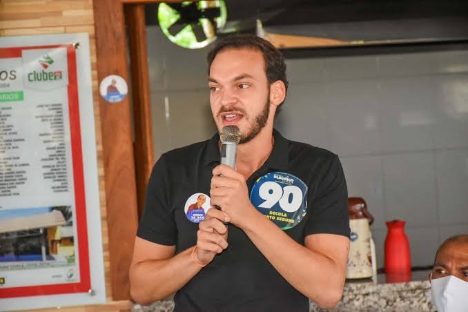 EC0E45A0-E067-4E0E-8354-DDB17C1459C5